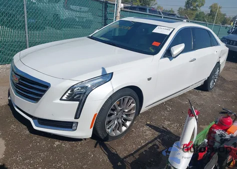2017 Cadillac Ct6 Twin Turbo Luxury z USA, uszkodzony, nr VIN 1G6KE5R65HU199486